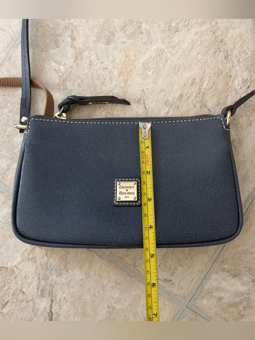 Dooney & Bourke Mini Crossbody Bag Navy Blue Saffiano Leather Gold Hardware Y2K - Picture 3 of 10